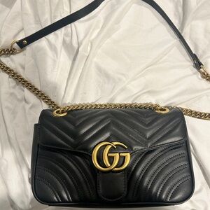 GG Marmont Small Black Leather Women's Shoulder Bag 443497